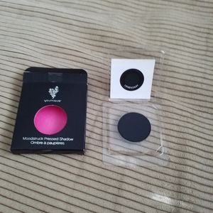 Younique Moodstruck Pressed Shadow - Legendary